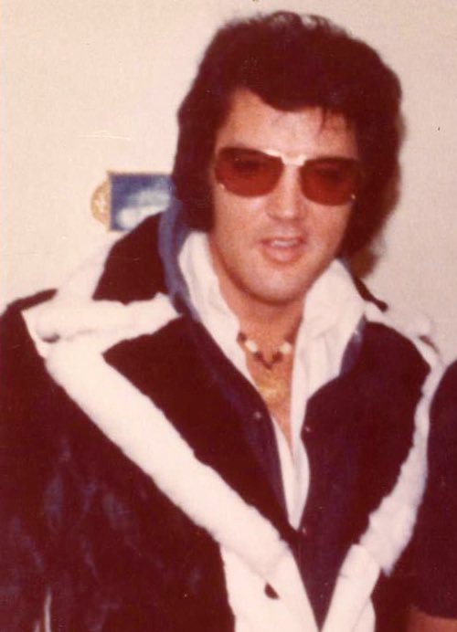 •◉wonder of elvis◉• {belinda} tweet media