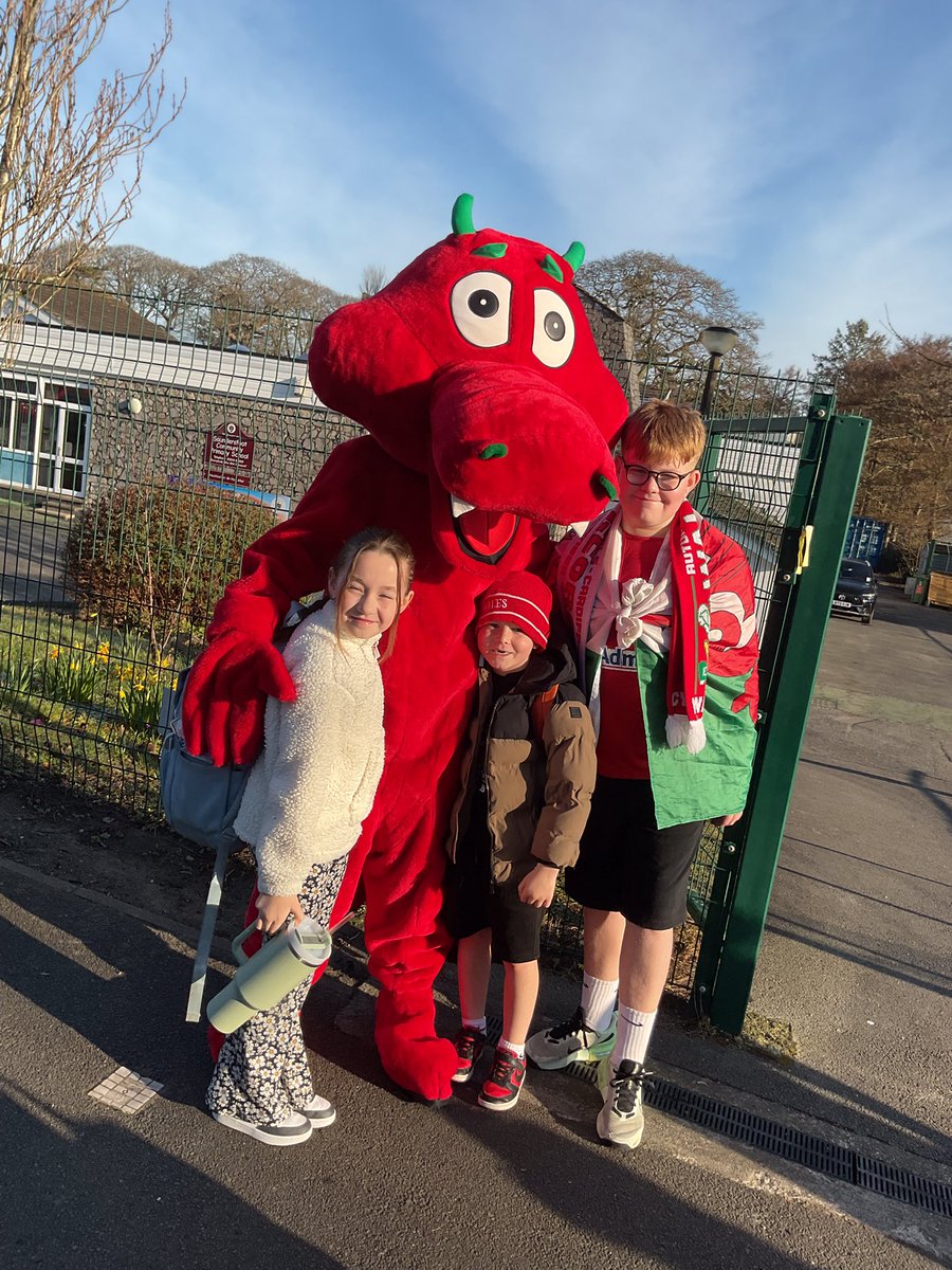 Saundersfoot School (@saundersfoots) on Twitter photo Thank you to everyone that took part in our St Davidโs Day Stride to school.
Thank you to Mr & Mrs Keylock and Manobier Country Park for bringing Dylan the Dragon to greet our children as they came to school and making St Davidโs Day special.
<a href="/ManorbierCP/">MANORBIERCOUNTRYPARK</a> Thank you to everyone that took part in our St Davidโs Day Stride to school.
Thank you to Mr & Mrs Keylock and Manobier Country Park for bringing Dylan the Dragon to greet our children as they came to school and making St Davidโs Day special.
<a href="/ManorbierCP/">MANORBIERCOUNTRYPARK</a>
