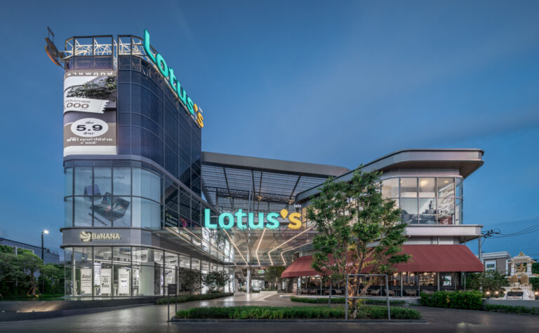 HansVcgproperty's tweet photo. Harga RM270k tapi lokasi sangat STRATEGIC❤️
😍15mins ke SUBANG & PETALING JAYA
😍dekat AEON， GIANT，LOTUS
😍dekat LRT STATION
😍dekat STADIUM BARU
😍dekat MSU & KDU (30k Uni student market) 

Best utk Ownstay & Investment 

E-brochure: https://t.co/t6lhAm6Wqy