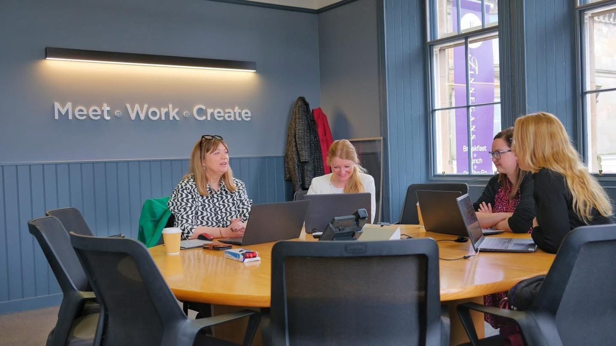 falkirkhub's tweet image. Planning a team meeting? Our modern meeting are ideal for your next huddle. 

Get in touch today!
📞 Call us at 01324 614004
🌐 Visit book.ceteris.co.uk

#FalkirkBusinessHub #Falkirk #MeetWorkCreate #Meetings