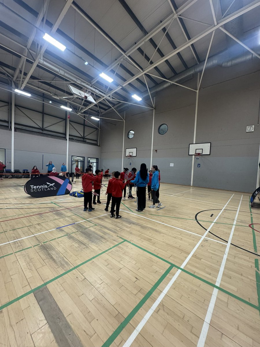 Miss Scott tweet media