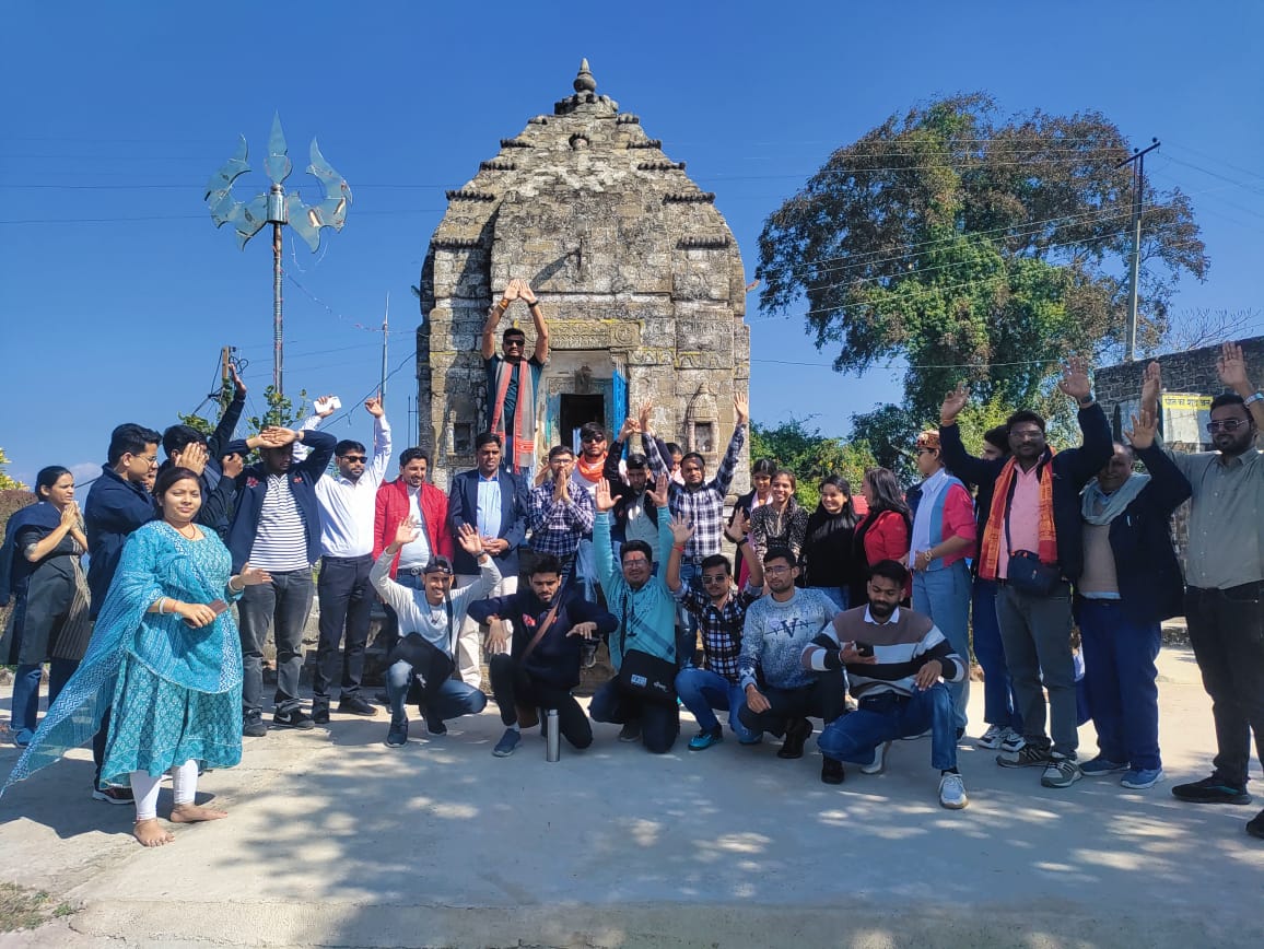 MYBHARATUNAHP's tweet photo. #latepostGlimpse of Day 4 of #ISYEP at Una Dt 23 Feb 2025. Visit to Choumukha Mahadev Piploo & Alsahan GUga Temple in forenoon. https://t.co/vdErdUC6sL