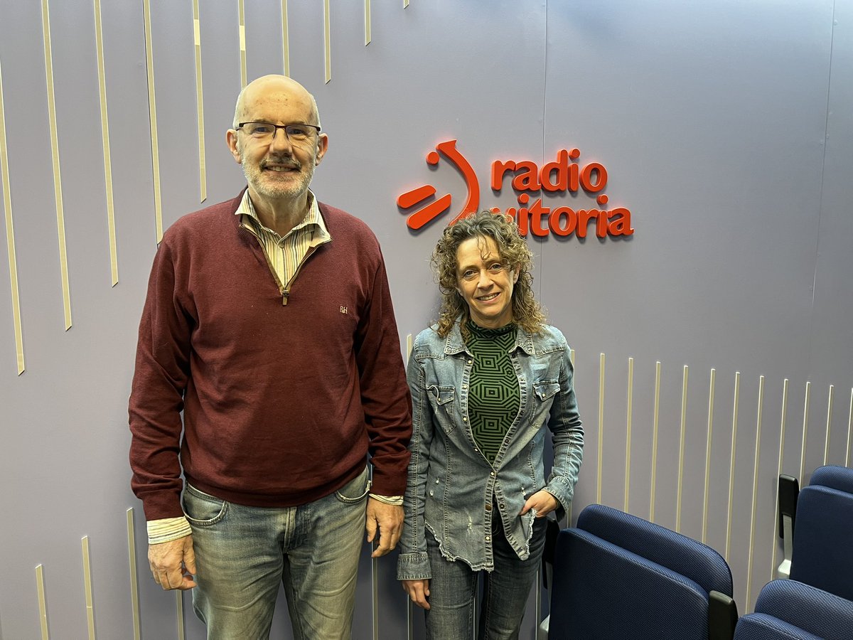 👉 Se cumplen 40 años de los primeros casos de #Sida en Euskadi

👉 Aquí puedes escuchar la entrevista con Ana Girón, coordinadora de <a href="/Sidalava/">SIDALAVA</a> y Joseba Portu, médico internista jubilado y con un amplio conocimiento del #VIH 👇👇

guau.eus/m/la-entrevist…