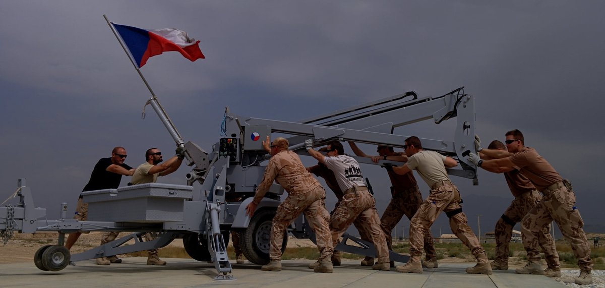 Danny_elMayor's tweet photo. "Some random country"?

11 500 🇨🇿 Czech soldiers went to Afghanistan. 14 paid the ultimate price, many more heavily wounded...

Czech SOF deployed as soon as 2002 and Czechs were there till the very end...

⬇️1/2 https://t.co/N82veaUNAG