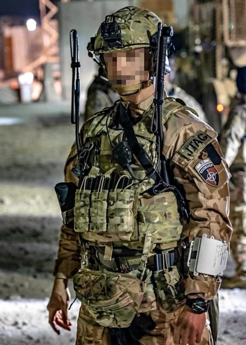 Danny_elMayor's tweet photo. "Some random country"?

11 500 🇨🇿 Czech soldiers went to Afghanistan. 14 paid the ultimate price, many more heavily wounded...

Czech SOF deployed as soon as 2002 and Czechs were there till the very end...

⬇️1/2 https://t.co/N82veaUNAG