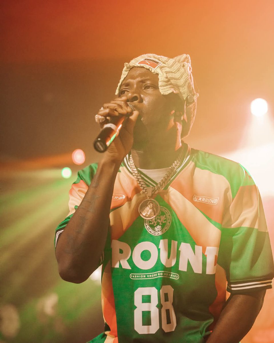 nsankumusic's tweet photo. Happy birthday to multiple award-winning Ghanaian artiste, @Stonebwoy.🎂 May you continue to excel.

#LongLiveStonebwoy #StopRed https://t.co/9k6UJErAsv