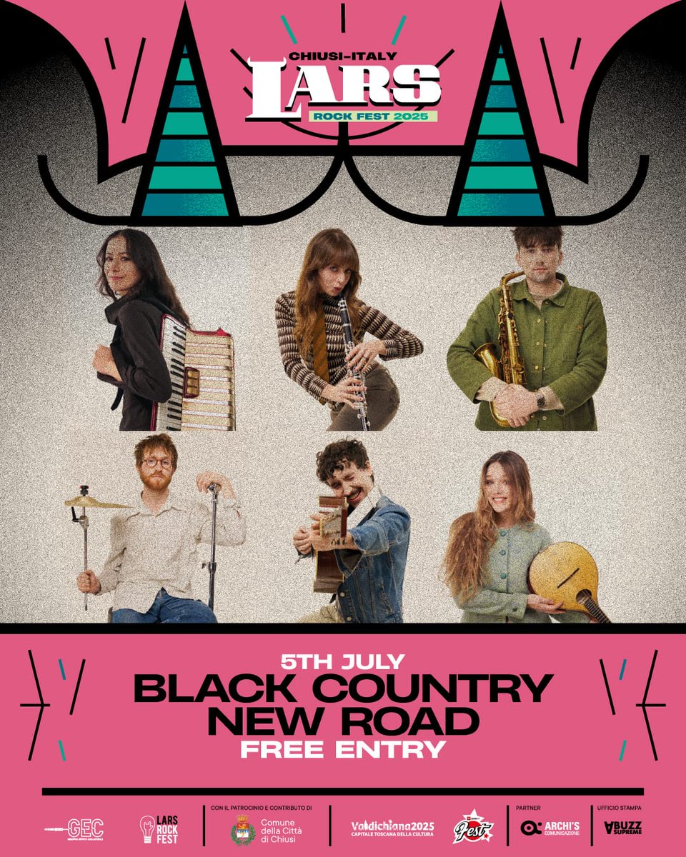 📅 Sabato 5 Luglio - FREE ENTRY

Black Country, New Road (🏴󠁧󠁢󠁥󠁮󠁧󠁿)
<a href="/BCNRband/">BlackCountry,NewRoad</a>

Una delle band più innovative e acclamate della scena musicale del Regno Unito, con il loro sound unico che mescola post-punk, rock sperimentale e influenze jazz
#LarsRockFest #Lars2025