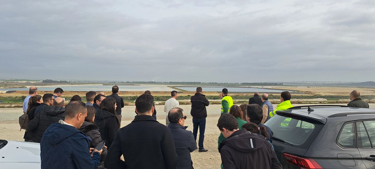 Restore2030's tweet photo. 👏Ha sido un placer recibir a los alumnos del I Máster Universitario en Protección Integral del Medioambiente, impartido por el Centro Universitario de la Guardia Civil, para conocer nuestro proyecto Restore 20/30 para la restauración ambiental de los apilamientos de fosfoyesos. https://t.co/Tcz0ltHyml