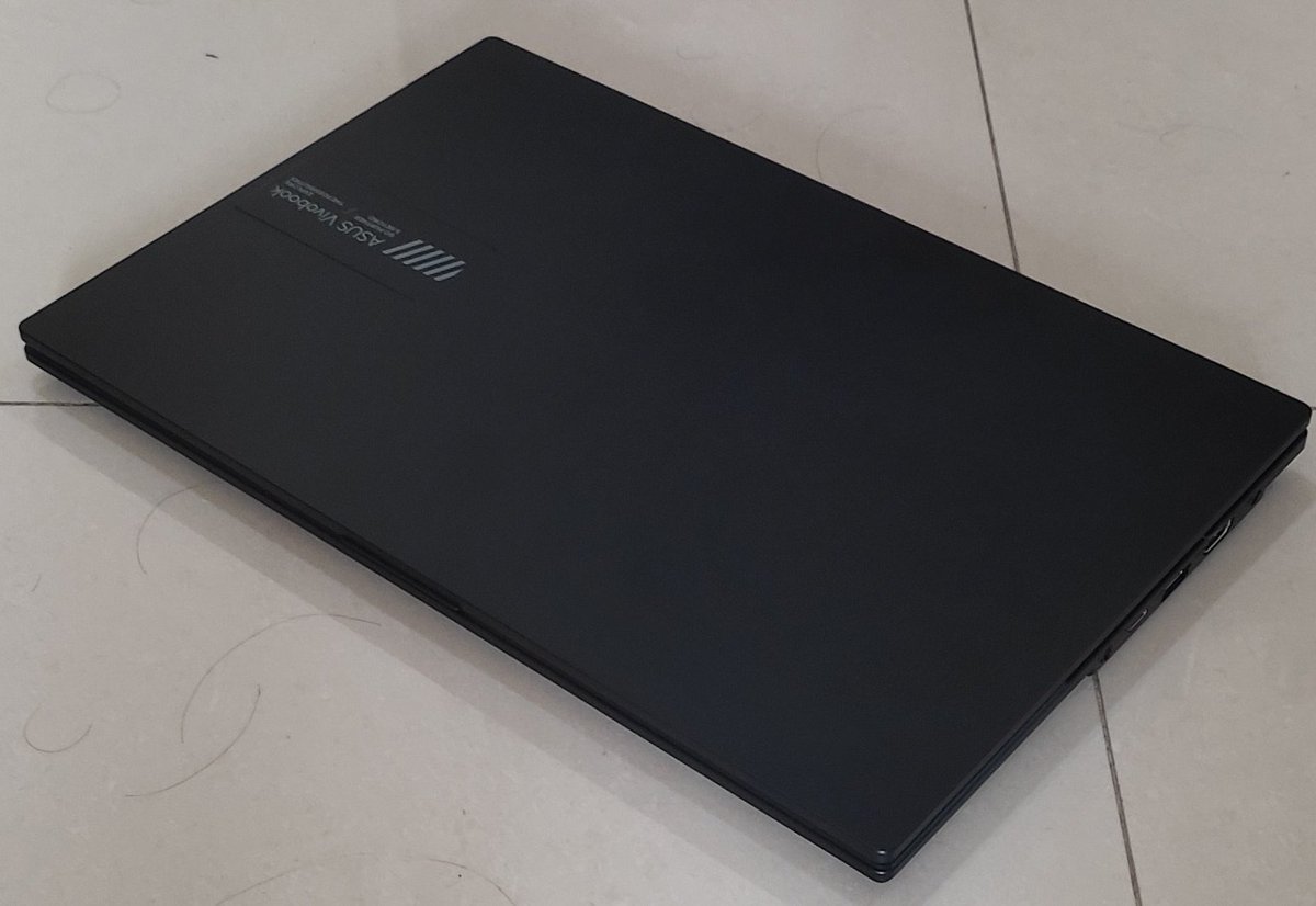 theadried's tweet photo. [DIJUAL] ASUS Vivobook Go 14 E1404FA Ryzen 3 7320U SSD 512GB

foto laptopnya ketinggalan 💀
Harga Rp 5.200.000 nego 👍
Minat DM @theadried / discord theadried
#zonauang https://t.co/k6BivypHqe