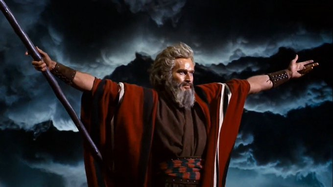 emilio_delrio's tweet image. Miércoles de Ceniza, 40 días antes del Domingo de Resurrección
40 días estuvo Jesús en el desierto, número simbólico
40 años se alargó la marcha del pueblo de Israel por el desierto
40 días duró el diluvio universal 
40 años fueron los judíos esclavos en Egipto