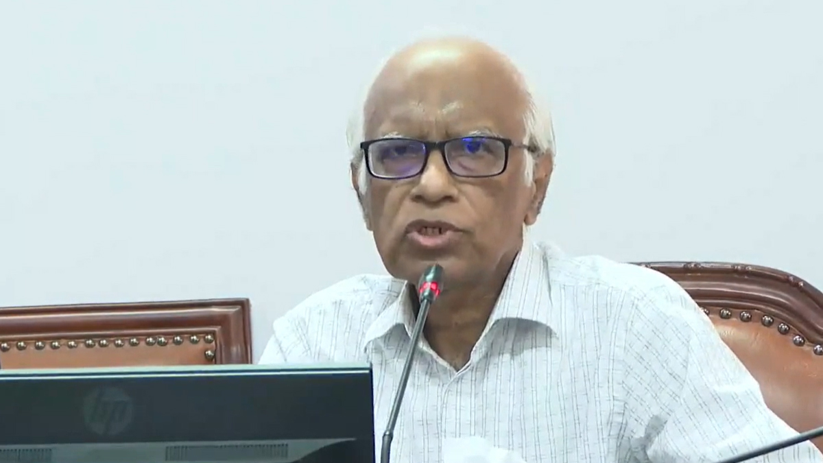 ১০ মার্চের মধ্যে সারাদেশে বই পৌঁছে যাবে: বিদায়ী শিক্ষা উপদেষ্টা