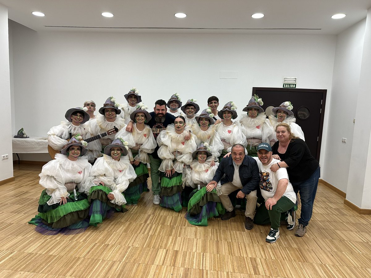 🎭La Comparsa del 3X4 🎭 (@comparsadel3x4) on Twitter photo ACTUACIONES | como cada año desde que empezamos hemos participado en el <a href="/CarnavAlhaurin/">Carnaval Alhaurín</a> y como siempre agradecemos el trato recibido, nos sentimos en casa, agradecer a TEAM SL por su ayuda y colaboración para transportar nuestro decorado #ElSoploDelAbuelito #CarnavalAlh ACTUACIONES | como cada año desde que empezamos hemos participado en el <a href="/CarnavAlhaurin/">Carnaval Alhaurín</a> y como siempre agradecemos el trato recibido, nos sentimos en casa, agradecer a TEAM SL por su ayuda y colaboración para transportar nuestro decorado #ElSoploDelAbuelito #CarnavalAlh
