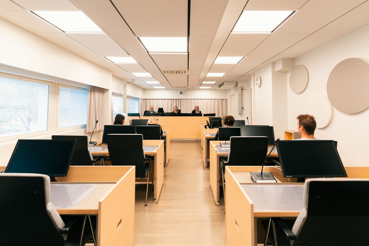 Tuomioistuinlaitoksen tänään julkaistu tilinpäätös 2024 kertoo, että viime vuonna tuomioistuinten henkilöstöresursseja lisättiin, mutta samaan aikaan asiamäärät kasvoivat. 📊
➡️Lue lisää: tuomioistuinvirasto.fi/fi/index/ajank…