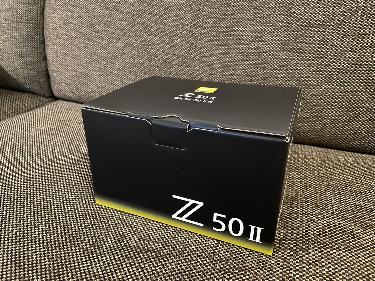 u_zombies's tweet photo. 監督した縦型短編映画『TIMELINE-23』が「Nikon Vertical Movie Award 2025」にて3位の審査員賞を受賞しました！
そして！なんと！賞品として！Z50II 16-50 VR レンズキットをいただきました！
本当に本当にありがとうございます！ https://t.co/JKPTkVBiaF