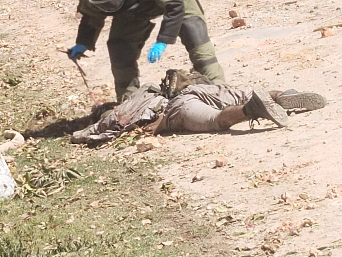 Hanzalamalik97's tweet image. Highlights of Bannu Opertion
All 16 Kharjis involved in the terrorist incident have been dispatched to hell.
These included 4 Suicide Bombers; 2 vehicle borne and 2 on foot
Bannu Cantonment which was their target does not house military installations alone but has a large number…