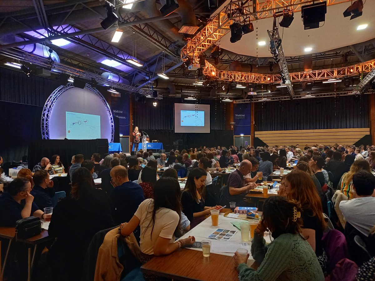 Corporate Events (@shefunievents) on Twitter photo The <a href="/sheffielduni/">The University of Sheffield</a> Quiz Night is back on 22 April! Staff, students and alumni are all invited to battle it out for 1st place!
Spaces are filling fast, book now ⬇️
sheffield.ac.uk/whatson/curren… The <a href="/sheffielduni/">The University of Sheffield</a> Quiz Night is back on 22 April! Staff, students and alumni are all invited to battle it out for 1st place!
Spaces are filling fast, book now ⬇️
sheffield.ac.uk/whatson/curren…