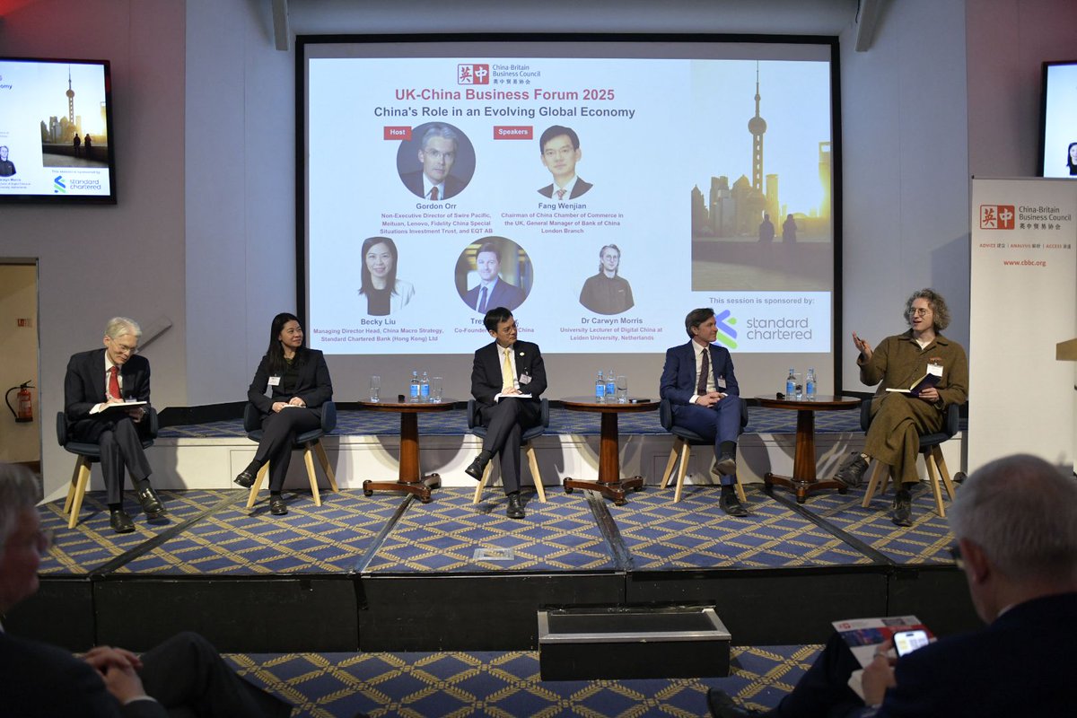What will #China's role be in an evolving #globaleconomy? 🌏 Our 1st #UKChinaBusinessForum panel explores this topic with Swire Pacific's Gordon Orr; Bank of China's Fang Wenjian; <a href="/StanChart/">Standard Chartered</a>'s Becky Liu; Trivium/China's Trey McArver; &amp; <a href="/UniLeiden/">Universiteit Leiden</a>'s Dr Carwyn Morris.