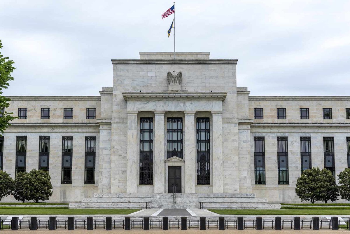 7. Understand Central Bank Policy  

As a hedge fund manager, he focuses more on macroeconomics than renowned value investors.  

He once said never to fight the FED. He pays close attention to the decisions of the FED.