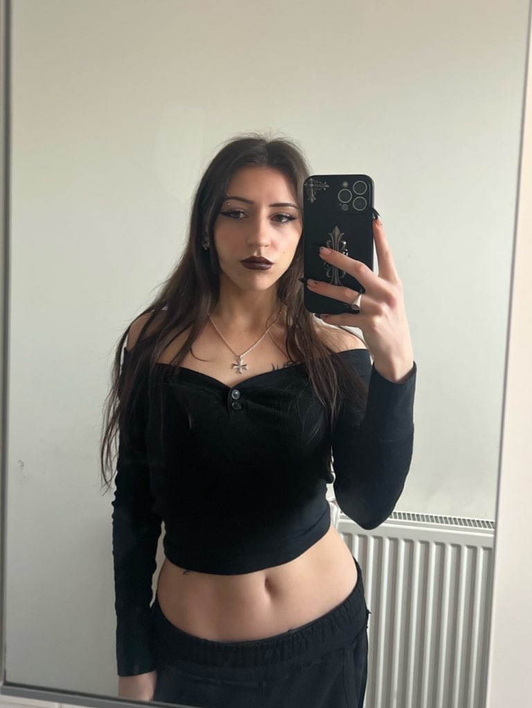 aempathyy's tweet photo. reply 'onlyfans' for a free trial 😩 https://t.co/cUse0amij3