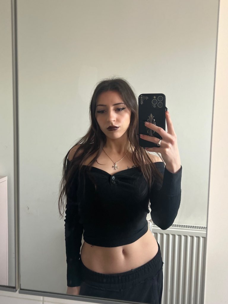 aempathyy's tweet photo. reply 'onlyfans' for a free trial 😩 https://t.co/cUse0amij3