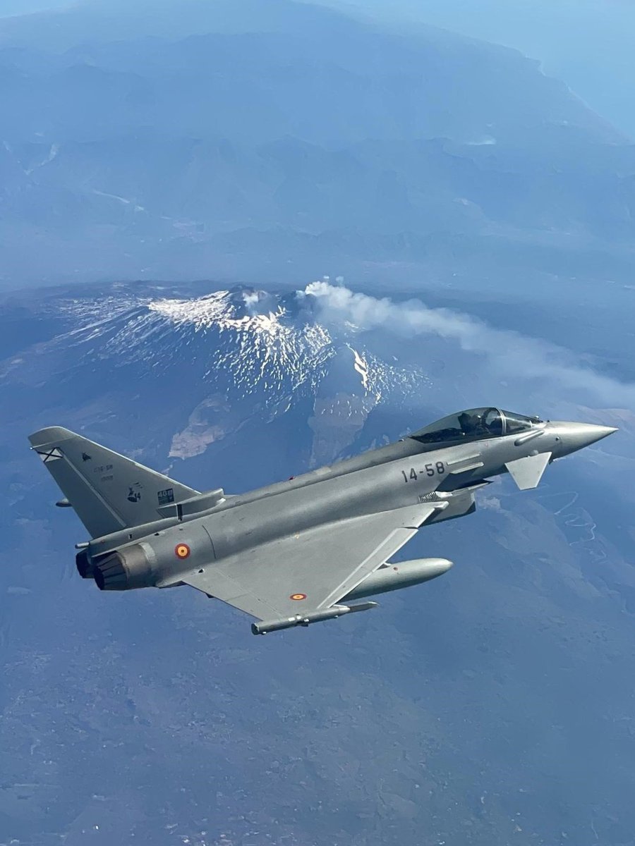 NATO_AIRCOM's tweet image. NATO&apos;s Air Policing mission stands as a cornerstone of the Alliance&apos;s commitment to maintaining the security of #NATO airspace

🇮🇹&amp;amp;🇫🇷 deployed in 🇱🇹, 🇳🇱 in 🇪🇪, 🇪🇸 in 🇷🇴. These deployments maintain a 24/7 presence along NATO’s eastern flank

Read more: ac.nato.int/archive/2025-2…
