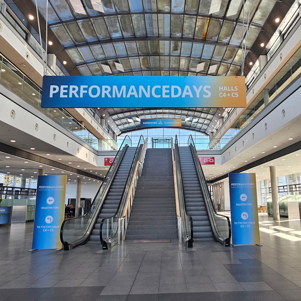 JamesHHeal's tweet image. 🎤  Expert Talks ft. David Buxton  🎤

Head over to the Tech Hub! The next showing is at 13:30, and we have our Martindale, ProView, GyroWash, Microfibre Kit, and Titan all on the stand ready to demo.

Enjoy the show, everyone!

#Exhibition #Germany #PerformanceDays
