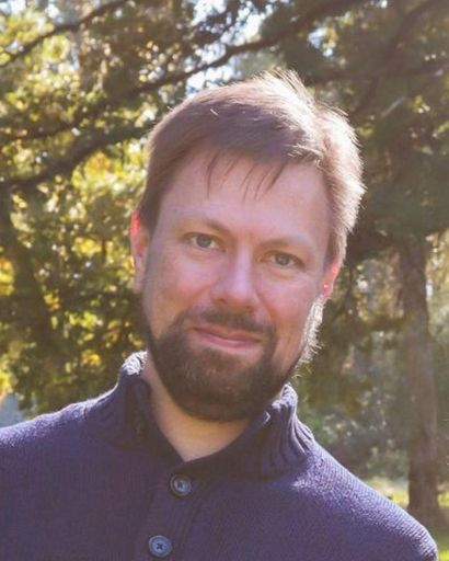 He entrado en la página de <a href="/debian/">The Debian Project</a> por una tontería y he visto la noticia del fallecimiento de Steve Langasek.

Estoy impactado. 😭😭

Él era 6 días más joven que yo.

D.E.P.

debian.org/News/2025/2025…

hmdfuneralhome.com/obituaries/ste…