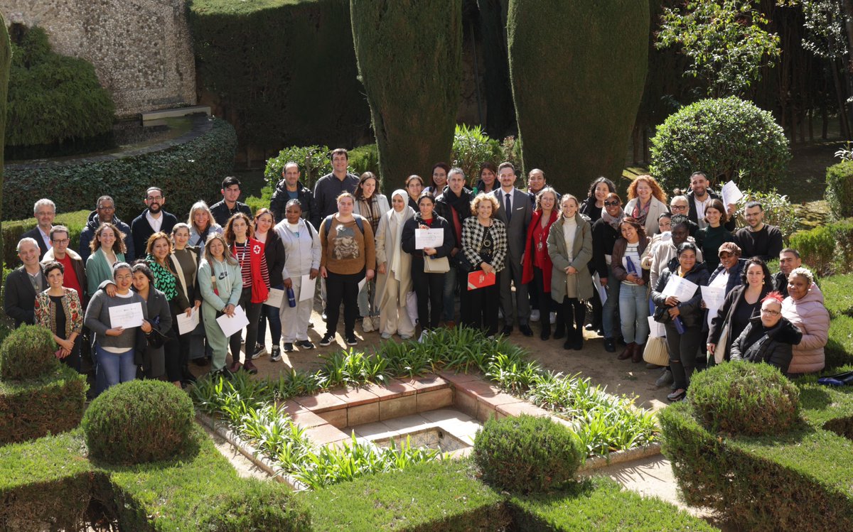 aiguesbcnclient's tweet image. Celebrem la cloenda de l’edició 2024 del #programaONA amb el lliurament de diplomes. Ja són 5 anys millorant l’ocupabilitat de més de 700 persones en 6 municipis! 📈💼

🔹 15 edicions
🔹 94% finalització
🔹 60% inserció laboral

Seguim impulsant oportunitats!