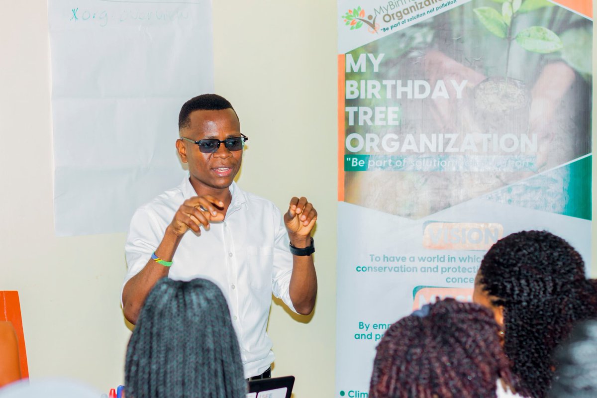 Mybirthdaytree2's tweet photo. Empowering the next generation of environmental stewards through hands-on field training. Today, we shared valuable insights on sustainable practices and community-building, inspiring future leaders to protect and preserve our planet for generations to come 🌎 💚 https://t.co/FxnJt1XQ3i
