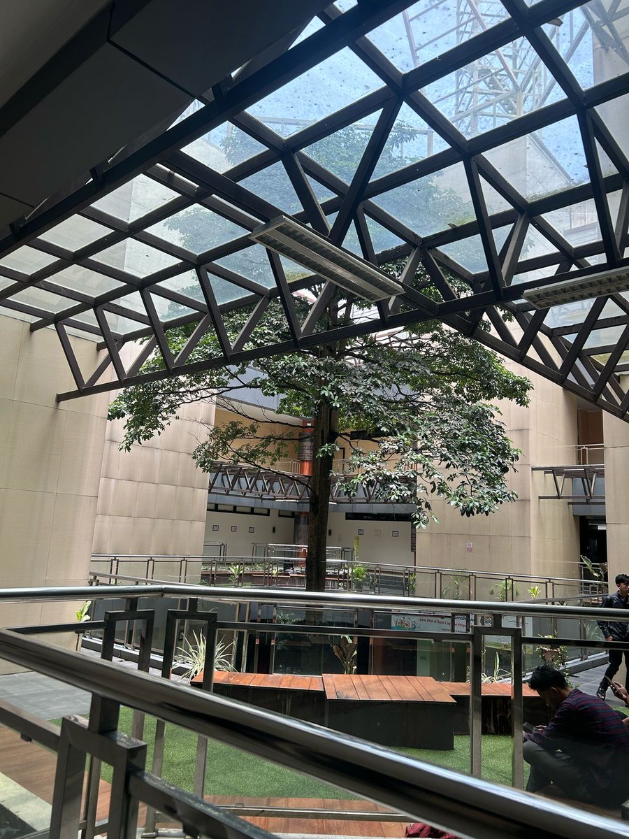 studyfaah's tweet image. 𝜗𝜚fah&apos;s progress [5032025]
D-49‼️

Todayy ke gtp lagi aku mencatat fundamental bareng temen ku yang lagi ngerjain TO mipyy🙇‍♀️📝📏💥⭐🌀🫧🌺🏷️🌷💌‼️