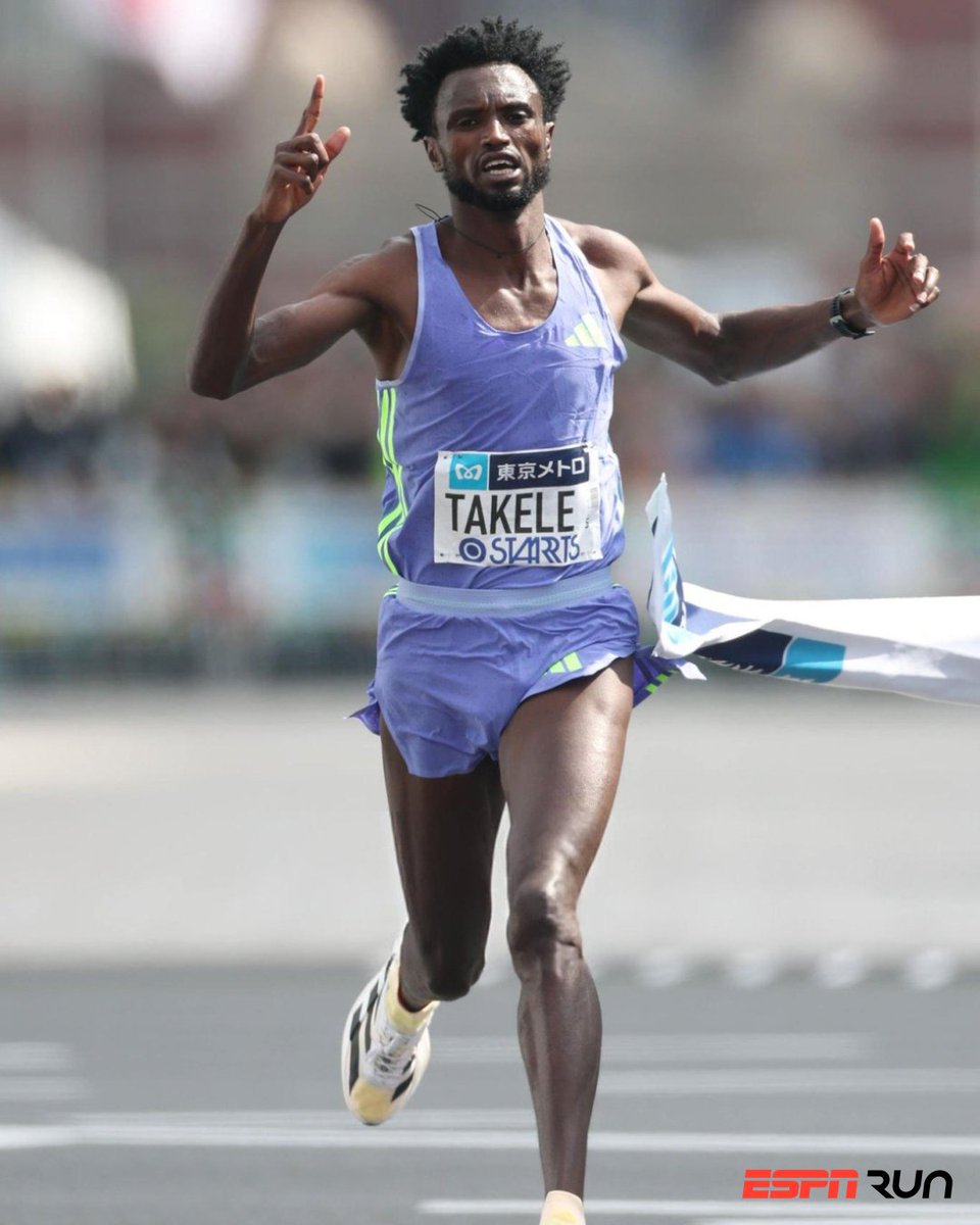 ESPNRun's tweet photo. ¡Conoce los tiempos parciales de Tadese #Takele en el Maratón de #Tokio! ⏱️🇯🇵
🏃 En este #MiércolesDeSuperación te detallamos cómo fue el camino a la meta del campeón de Tokio.
#ESPNRun https://t.co/1plx5uBnID