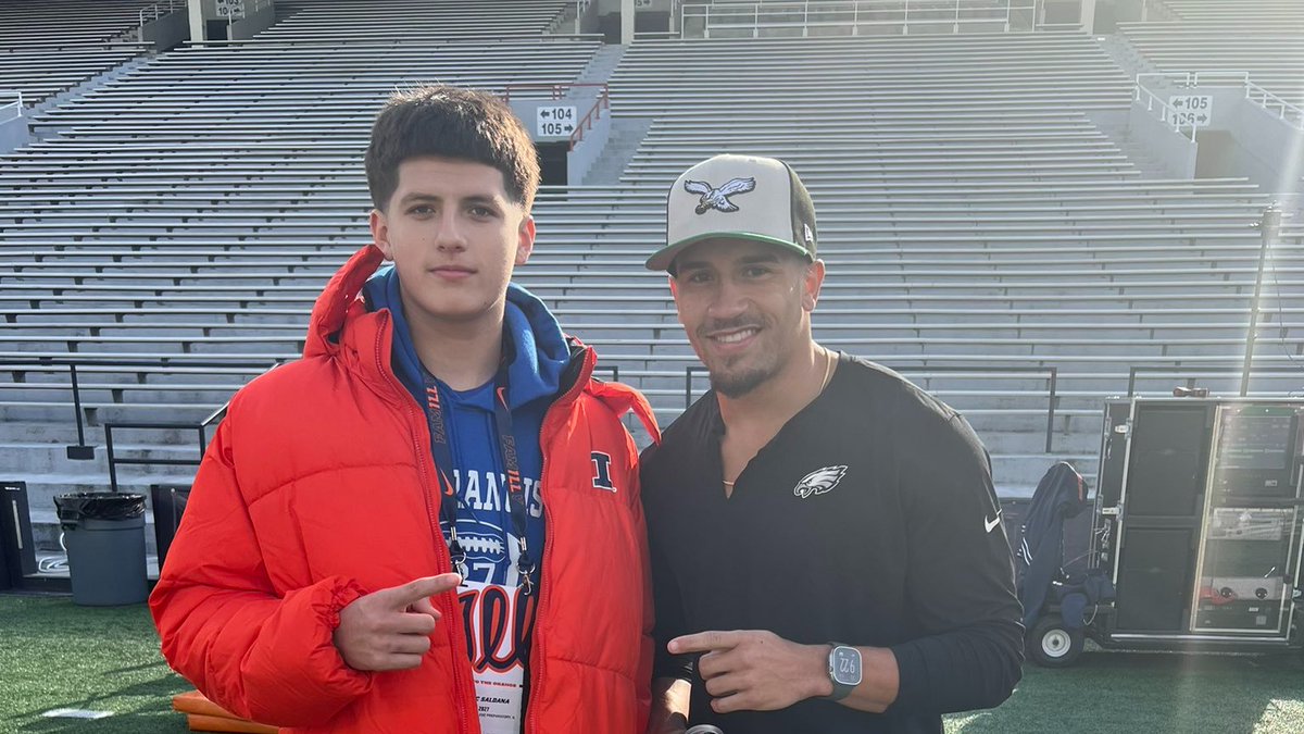 Six Star Football | PLUS+ (@sixstarfootball) on Twitter photo DBs on the rise: Focus on Illinois recruits in the '27 secondary
⭐️Saldana & Harrington fast on the rise as top talents and shut down DB names🔥
STORY:▶️🔗sixstarfootball.com/article/dbs-on…
<a href="/JakeThies2/">Jake Thies '27| Safety</a> <a href="/PritchettAmari/">Amari Pritchett</a> <a href="/Isaldana_2/">Isaac Saldana</a> <a href="/Ryan_Mullen11/">Ryan Mullen</a> <a href="/JayMcmiller13/">Jaylen Mcmiller</a> <a href="/4th_Addition/">Frank Luckett IV</a> <a href="/SeanKershaw5/">DUKE⭐️</a> DBs on the rise: Focus on Illinois recruits in the '27 secondary
⭐️Saldana & Harrington fast on the rise as top talents and shut down DB names🔥
STORY:▶️🔗sixstarfootball.com/article/dbs-on…
<a href="/JakeThies2/">Jake Thies '27| Safety</a> <a href="/PritchettAmari/">Amari Pritchett</a> <a href="/Isaldana_2/">Isaac Saldana</a> <a href="/Ryan_Mullen11/">Ryan Mullen</a> <a href="/JayMcmiller13/">Jaylen Mcmiller</a> <a href="/4th_Addition/">Frank Luckett IV</a> <a href="/SeanKershaw5/">DUKE⭐️</a>
