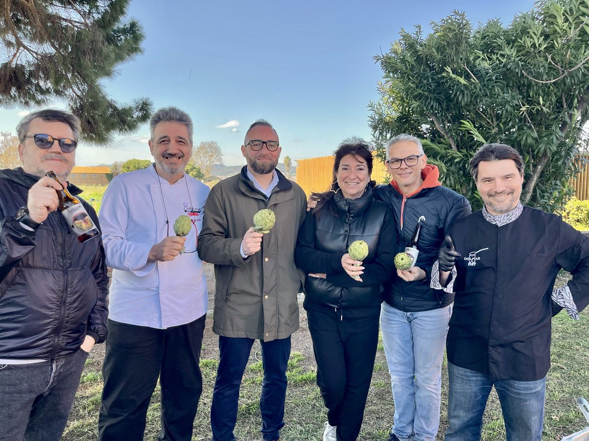 🌱😋 Sabors de l’Horta! 
5 restaurants del Prat participen a la campanya Carxofa Baix, que potencia la #CarxofaPrat a la comarca.
La restauració local, on fire 💥 #ElPrat
