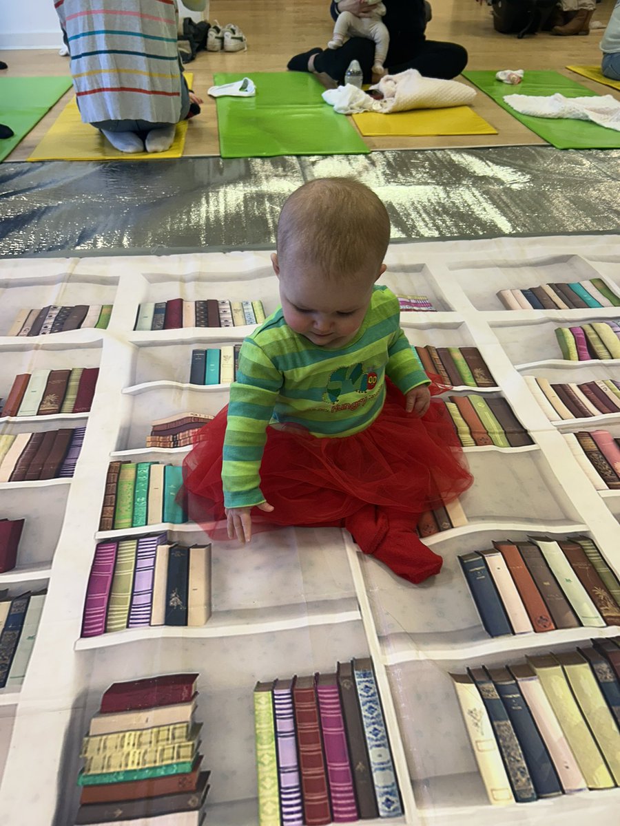 helen_helen939's tweet image. First World Book Day at baby sensory! #worldbookday2025 #WorldBookWeek #WorldBookDay ❤️❤️❤️