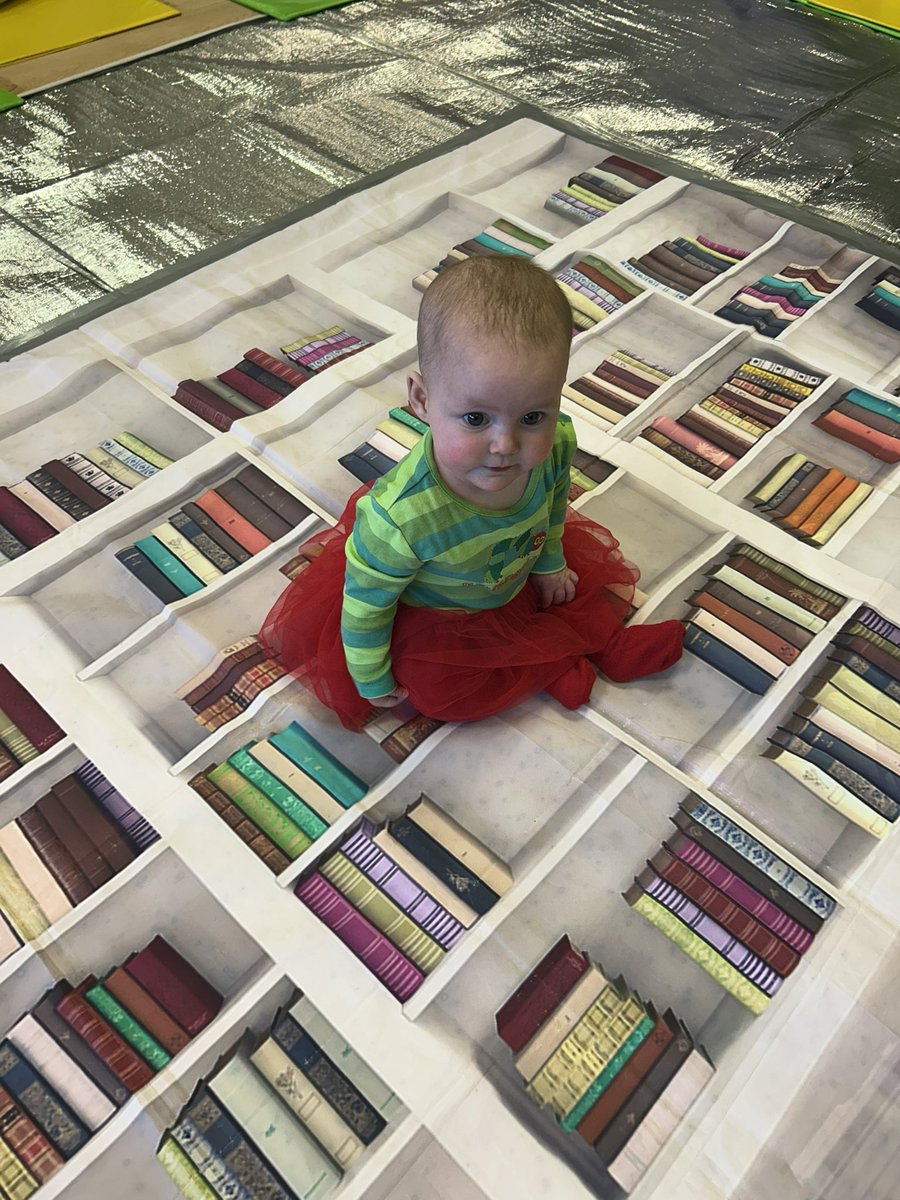 helen_helen939's tweet image. First World Book Day at baby sensory! #worldbookday2025 #WorldBookWeek #WorldBookDay ❤️❤️❤️