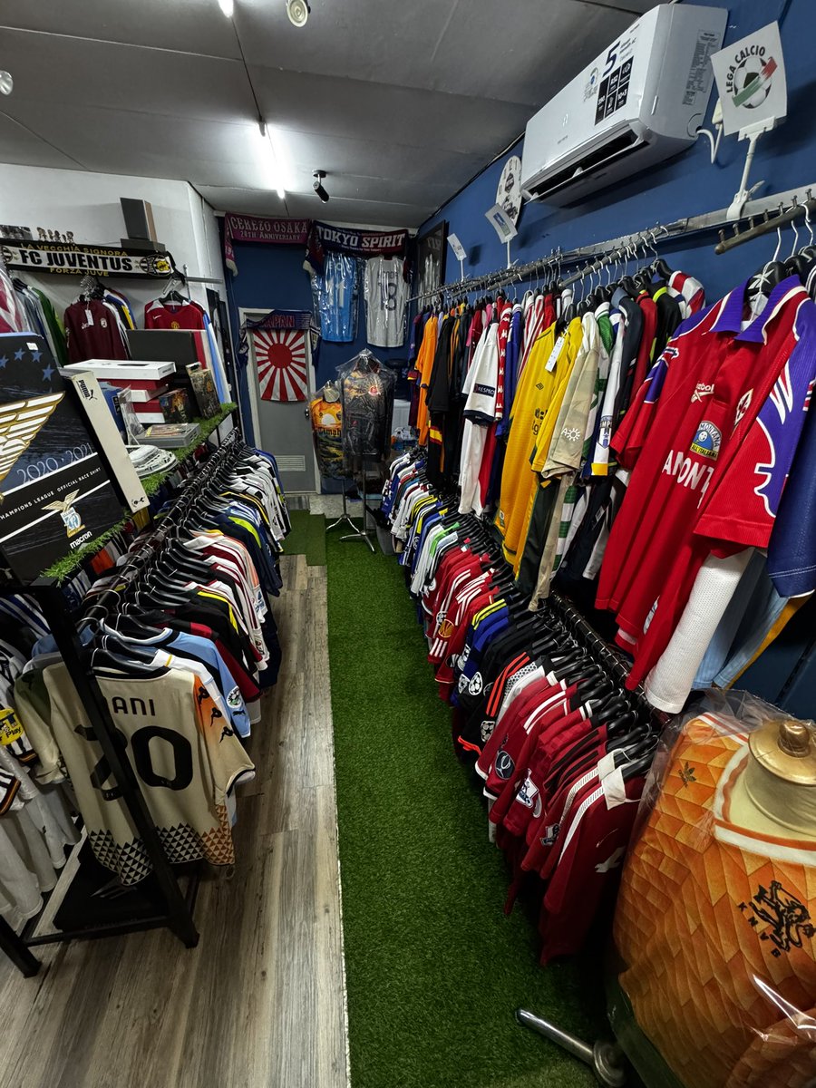 V24FS's tweet image. Mampir gak sih….