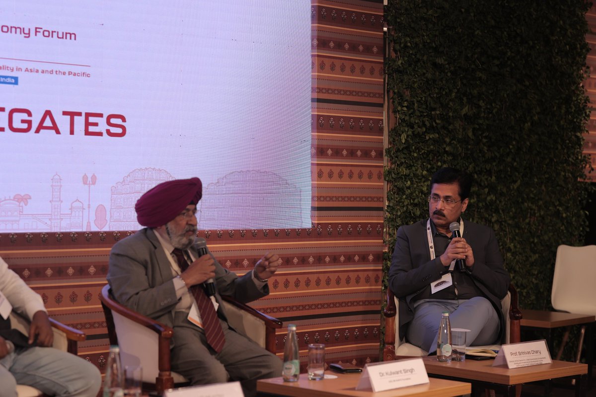 Prof. Srinivas Chary led a dynamic session at #3RForum on tech-driven circularity, where experts delved into innovations, challenges &amp; the roadmap. From breakthrough solutions to real-world impact, the dialogue set the tone for a smarter, more sustainable future.
#ZeroWaste