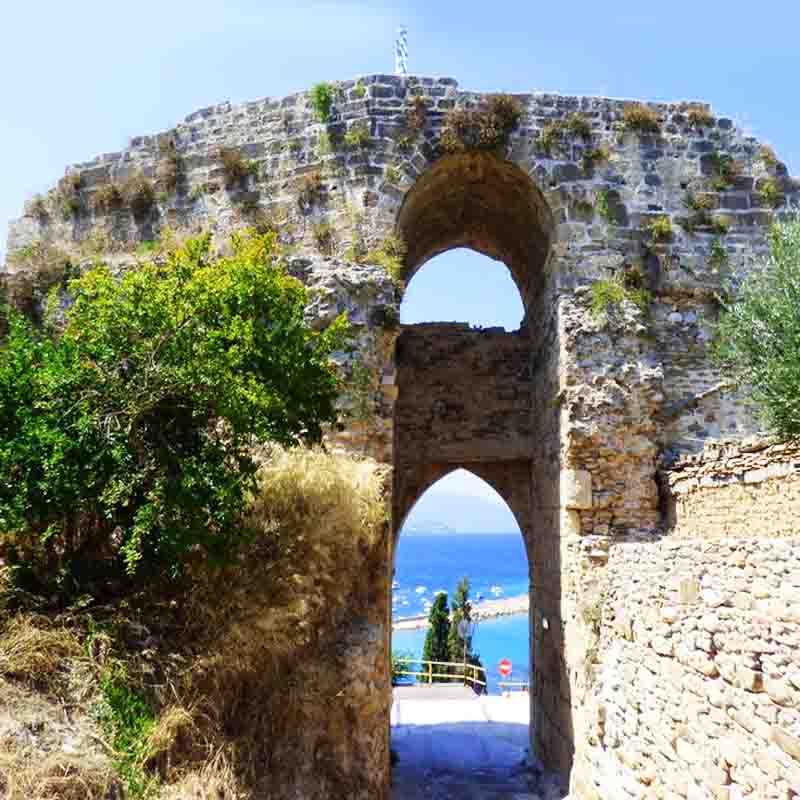 thermaiko.eu/koroni-castle/ Το Κάστρο της Κορώνης Μια Ιστορική και Τουριστική Ομορφιά #Koroni #Messinia