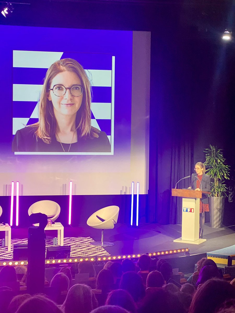 Florence Sandis (@florencesandis) on Twitter photo Bravo à la nouvelle promo d’Expertes à la Une ! 👏
Et à leur marraine <a href="/CarolineFourest/">Caroline Fourest</a>
<a href="/TF1/">TF1</a> #expertes <a href="/veroniqueph/">Veronique PHILIPPONNAT</a> <a href="/ELLEfrance/">ELLE</a> #TitouLecoq #YannickRipa <a href="/Mediaclubelles/">médiaClub'Elles</a> Bravo à la nouvelle promo d’Expertes à la Une ! 👏
Et à leur marraine <a href="/CarolineFourest/">Caroline Fourest</a>
<a href="/TF1/">TF1</a> #expertes <a href="/veroniqueph/">Veronique PHILIPPONNAT</a> <a href="/ELLEfrance/">ELLE</a> #TitouLecoq #YannickRipa <a href="/Mediaclubelles/">médiaClub'Elles</a>