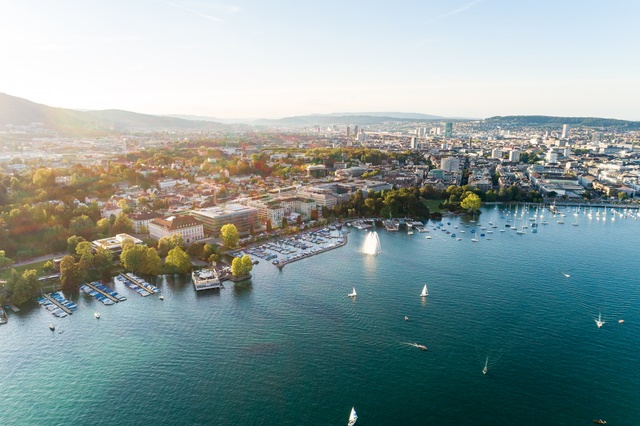 ewz-Energieverbund Enge: Stadtrat bewilligt rund 37 Millionen Franken aus Rahmenkredit «Thermische Netze» für Projektierung und Vorinvestitionen

▶️Medienmitteilung: di-ri.co/4Tyyv