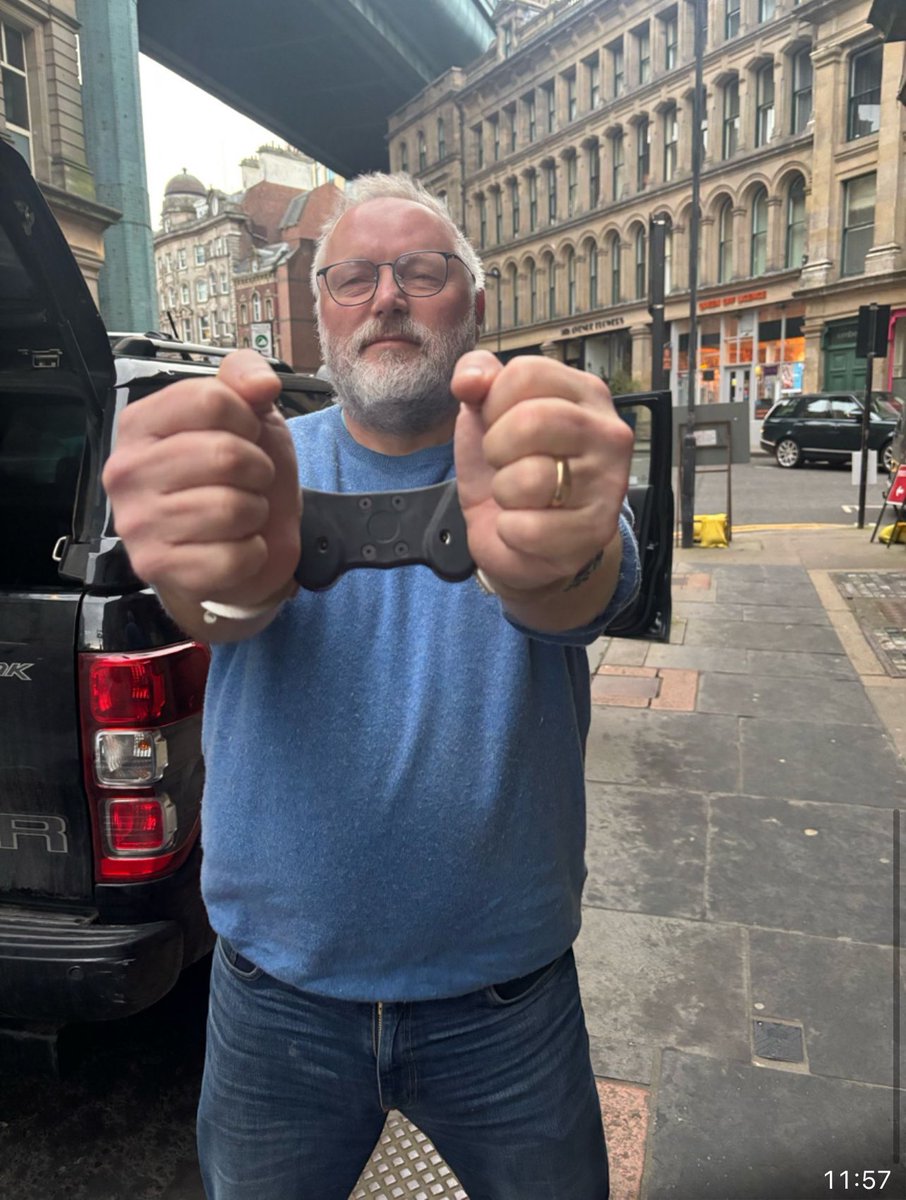 Harry Miller (@harrytheowl101) on Twitter photo Back home. Canāt hold a beer with
those damned cuffs! <a href="/northumbriapol/">Northumbria Police</a> <a href="/WeAreFairCop/">WeAreFairCop</a> Back home. Canāt hold a beer with
those damned cuffs! <a href="/northumbriapol/">Northumbria Police</a> <a href="/WeAreFairCop/">WeAreFairCop</a>