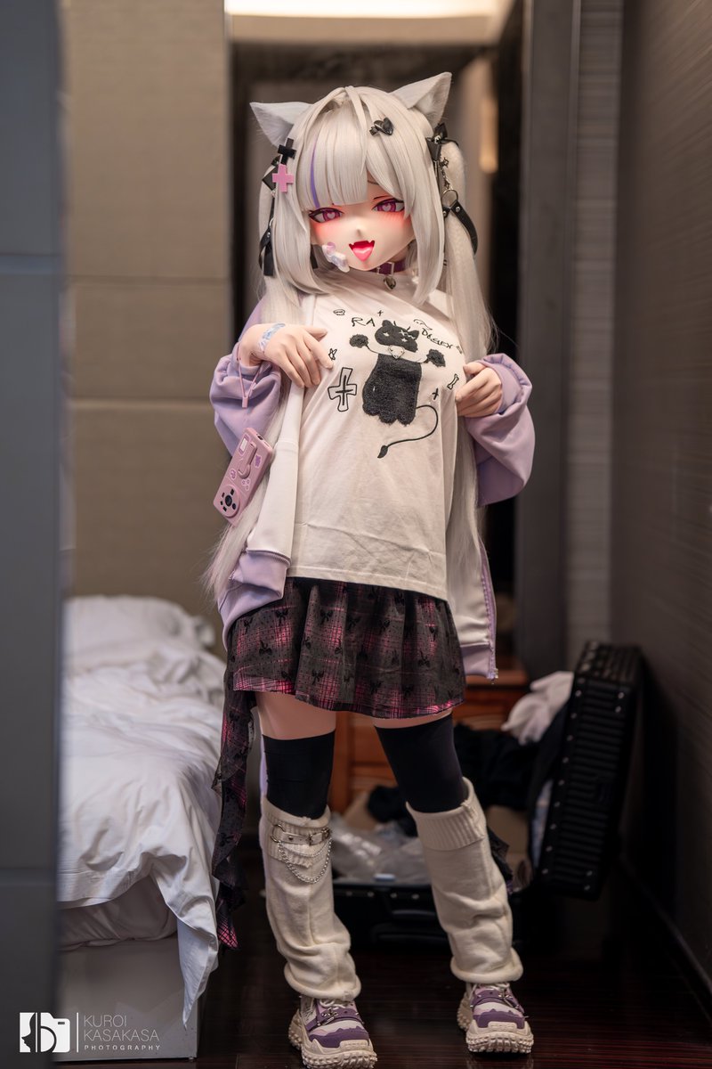 貌似已经过了变娃一周年了
📷：<a href="/SIROIKASAKASA/">白いカサカサ</a>