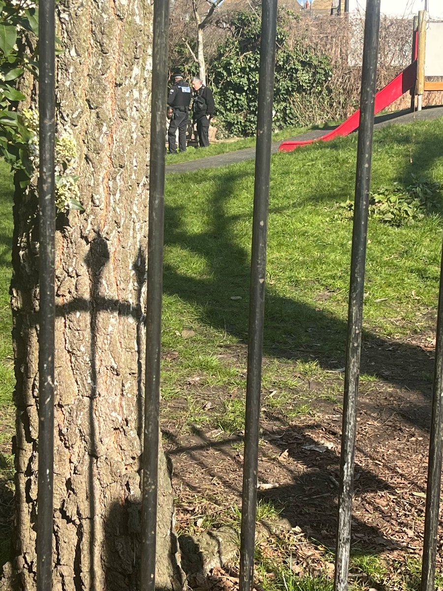 Kilburn Police (@mpskilburn) on Twitter photo Op Terminos patrols conducted along Kilburn High Rd and side roads, 2x wanted offenders arrested.
#OpTerminos
<a href="/MPSQueensPark/">Queens Park Police</a> <a href="/MPSBrondesbury/">Brondesbury Police</a> <a href="/MPSCricklewood/">Cricklewood Community Policing</a> Op Terminos patrols conducted along Kilburn High Rd and side roads, 2x wanted offenders arrested.
#OpTerminos
<a href="/MPSQueensPark/">Queens Park Police</a> <a href="/MPSBrondesbury/">Brondesbury Police</a> <a href="/MPSCricklewood/">Cricklewood Community Policing</a>
