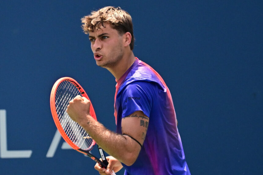 ATP Indian Wells🇺🇸

Cobolli ML -125

Think this line is a bit of an overreaction to Cobolli slow start to the season, great conditions for him here and he looked a bit more competitive last week against Shelton!

Like and retweet for me to send a 2nd play to you!🔥

<a href="/BTBSupport/">Beat The Books</a>