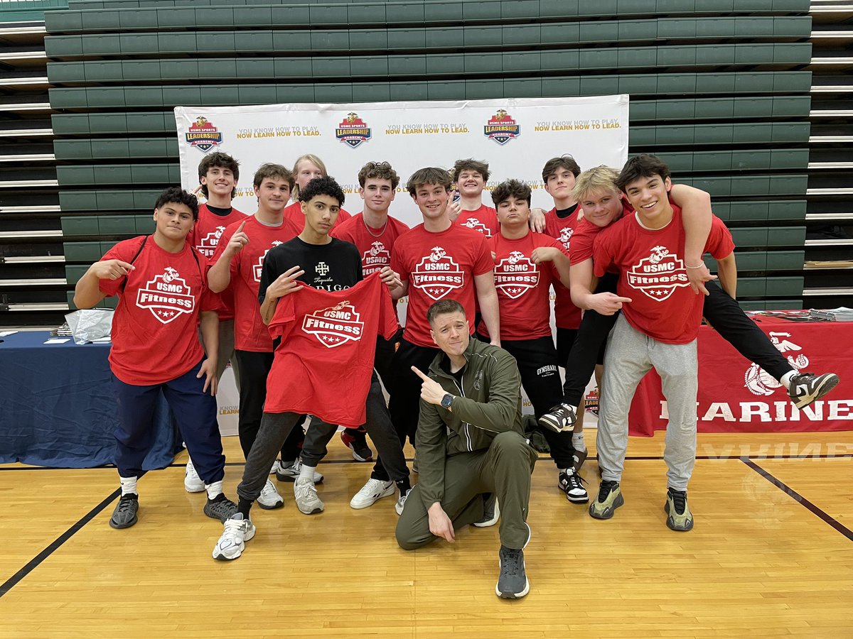 LkOrionHS's tweet photo. Members of the United States Marine Corps visited LOHS today to engage PE classes in their Leadership Fitness Challenge. Students participated in various activities, hoping to lead LO to victory while competing against other high schools across the country. #ProtectTheThunder https://t.co/2aWXLaWFCL