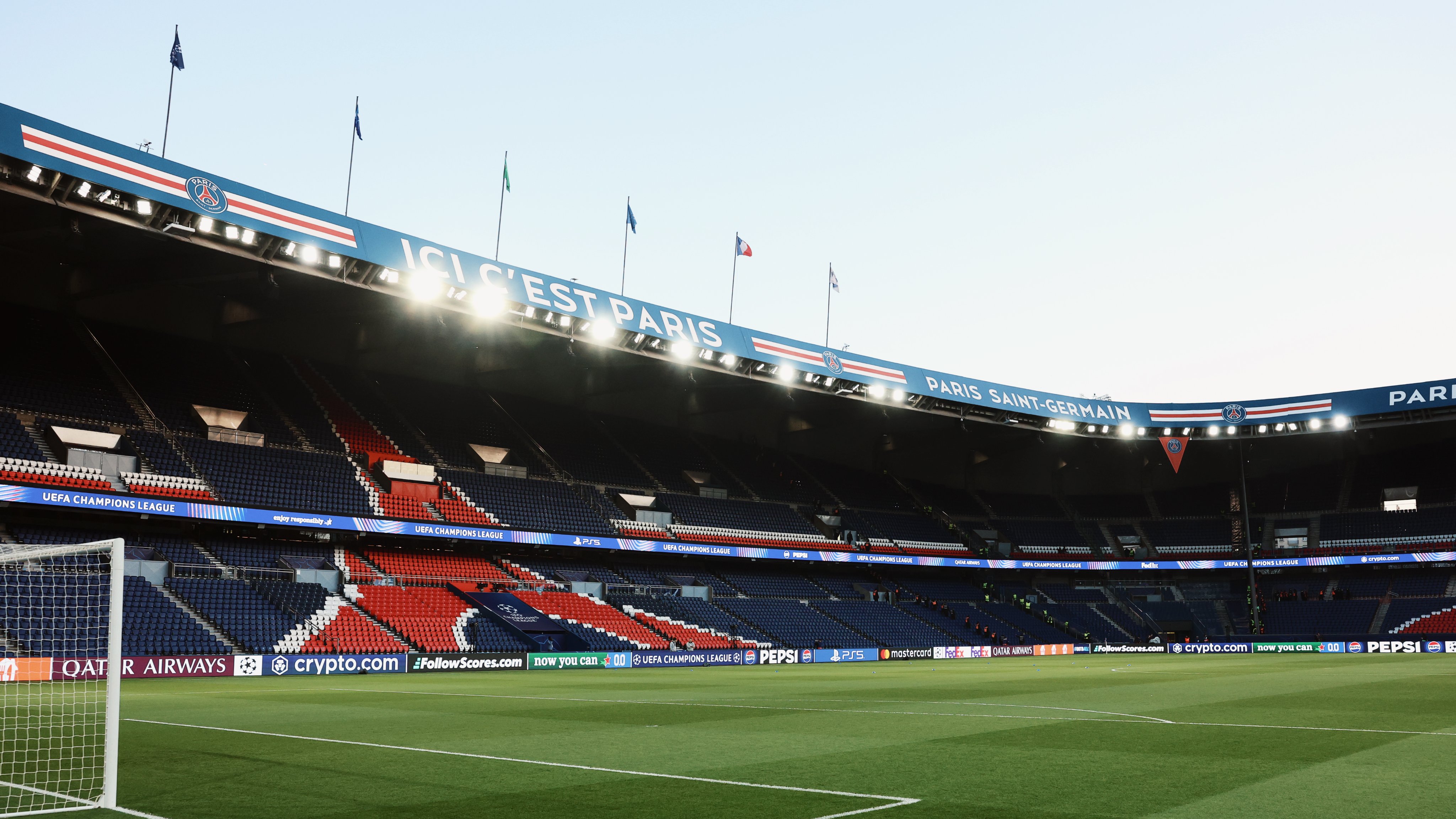 Photography of Parc des Princes.