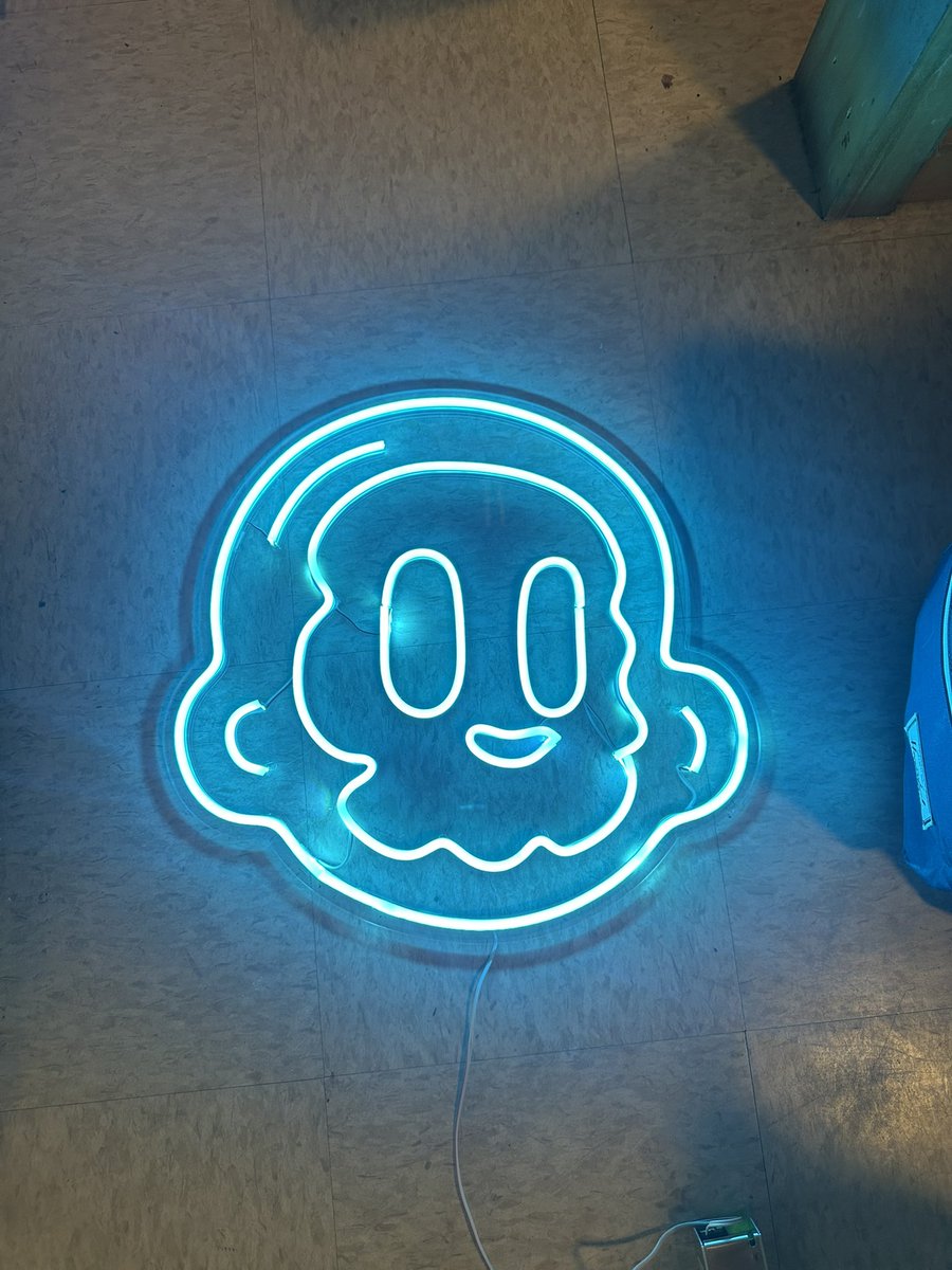 My <a href="/goons_club/">Goons Club</a> neon sign arrived!! 
Thank you @fucksolami for designing, building, and getting this delivered! It looks fantastic and hit him up if you want one of your own!