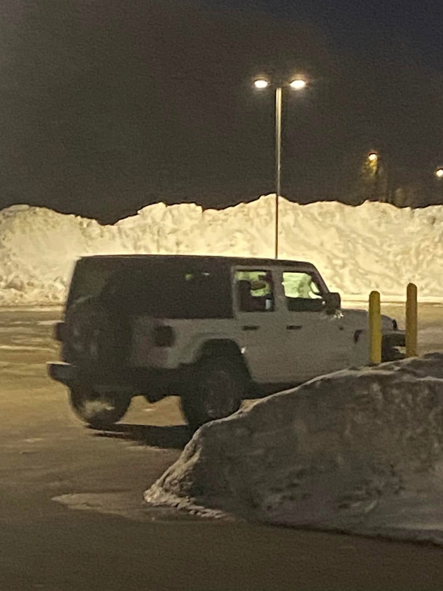 Barrie Police (@barriepolice) on Twitter photo Do you recognize this person? She is a suspect in a theft and assault investigation that occurred at a store in north Barrie on Sunday night shortly after 6:45 PM. The person responsible fled in a white 4-door Jeep. If you can help, please email rmartinell@barriepolice.ca. Do you recognize this person? She is a suspect in a theft and assault investigation that occurred at a store in north Barrie on Sunday night shortly after 6:45 PM. The person responsible fled in a white 4-door Jeep. If you can help, please email rmartinell@barriepolice.ca.