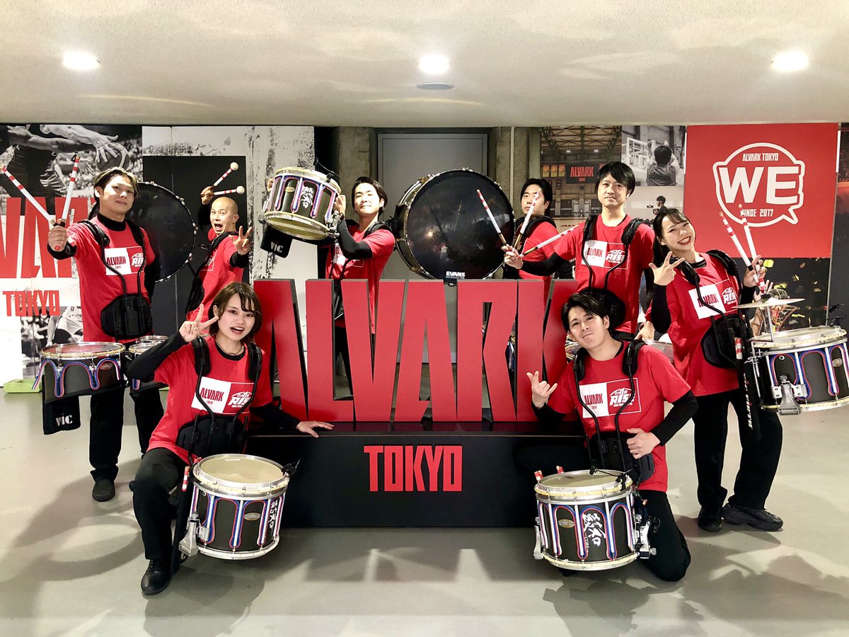 corepercussion's tweet photo. 今日は、ザ・マーチング・マッドネスの一員として #アルバルク東京 のホームゲームに出演させて頂きました！開場時、試合前、タイムアウトなど様々なシーンでパフォーマンスをお届け致しました。試合も最後に逆転勝利ととても熱い夜になりました🔥
@ALVARK_TOKYO 

#Ｂリーグ #鼓和 https://t.co/aCzol8l1Qk