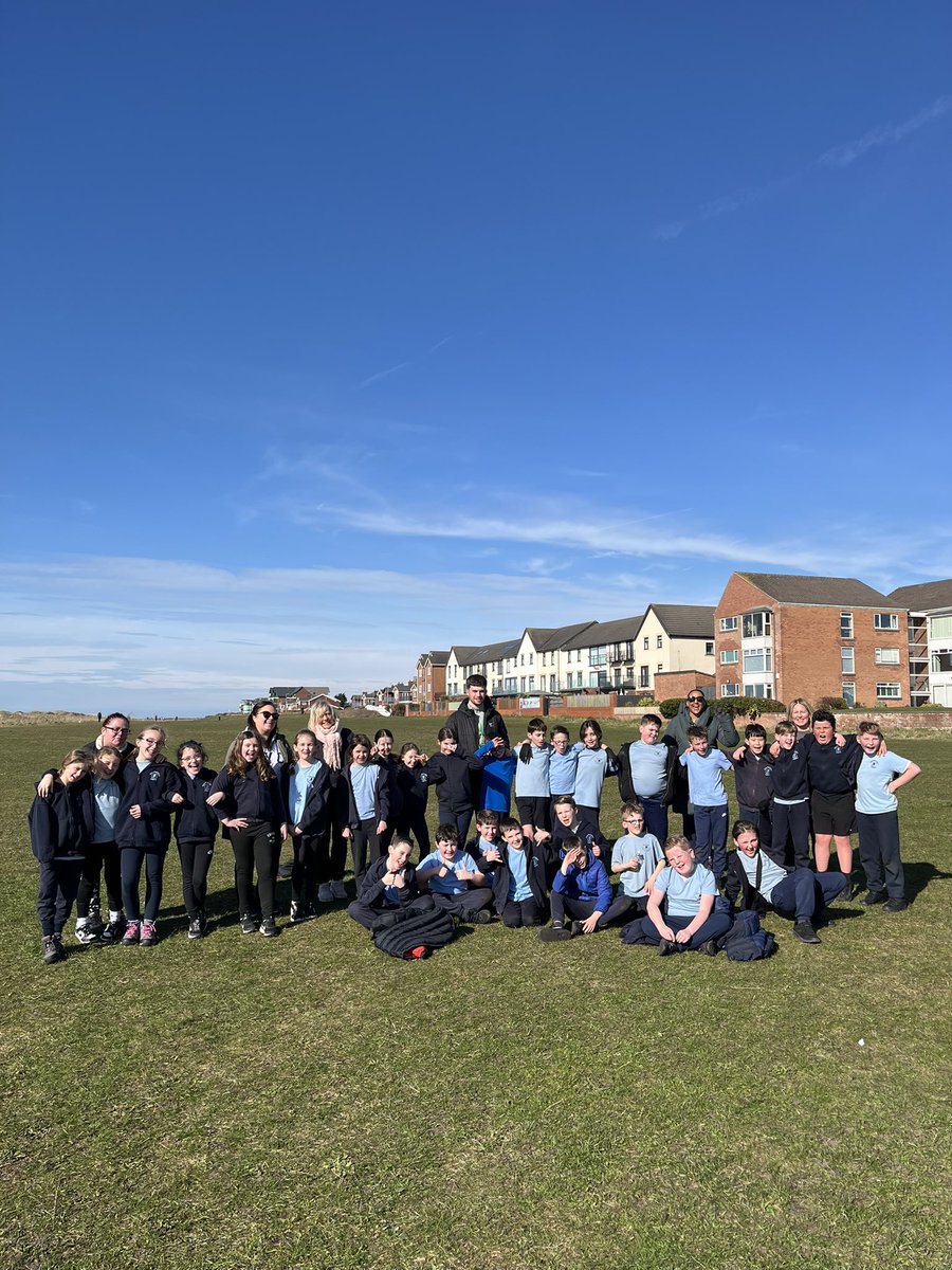 GPSYear5's tweet photo. What a gorgeous day #gpsgeography https://t.co/sOqyCnrxvb